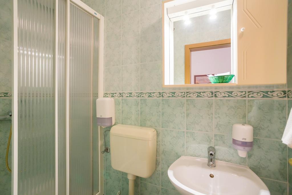 Sunshine Apartments ドゥブロブニク エクステリア 写真